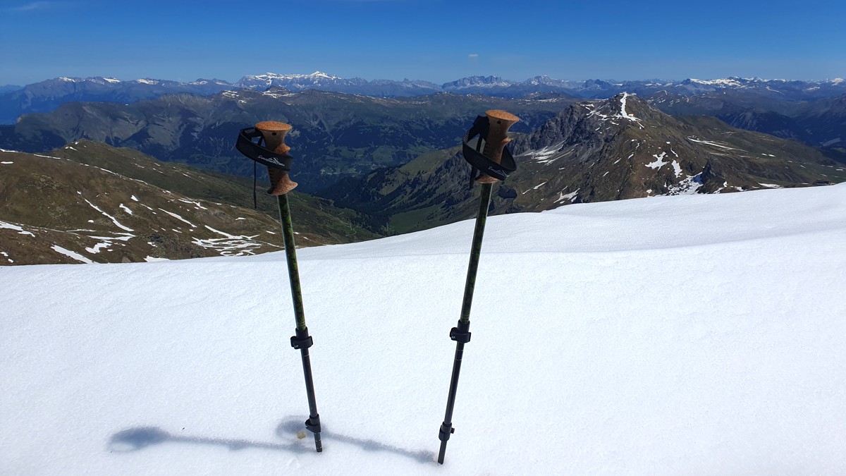 Schweiz Arosa Trekkingstoecke Suedamerikatours am Parpaner Weisshorn