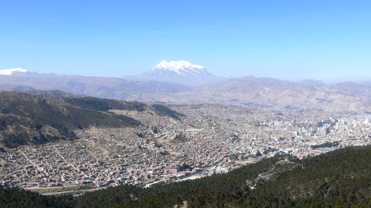 Bolivien - Der Illimani - Eisberg über La Paz 