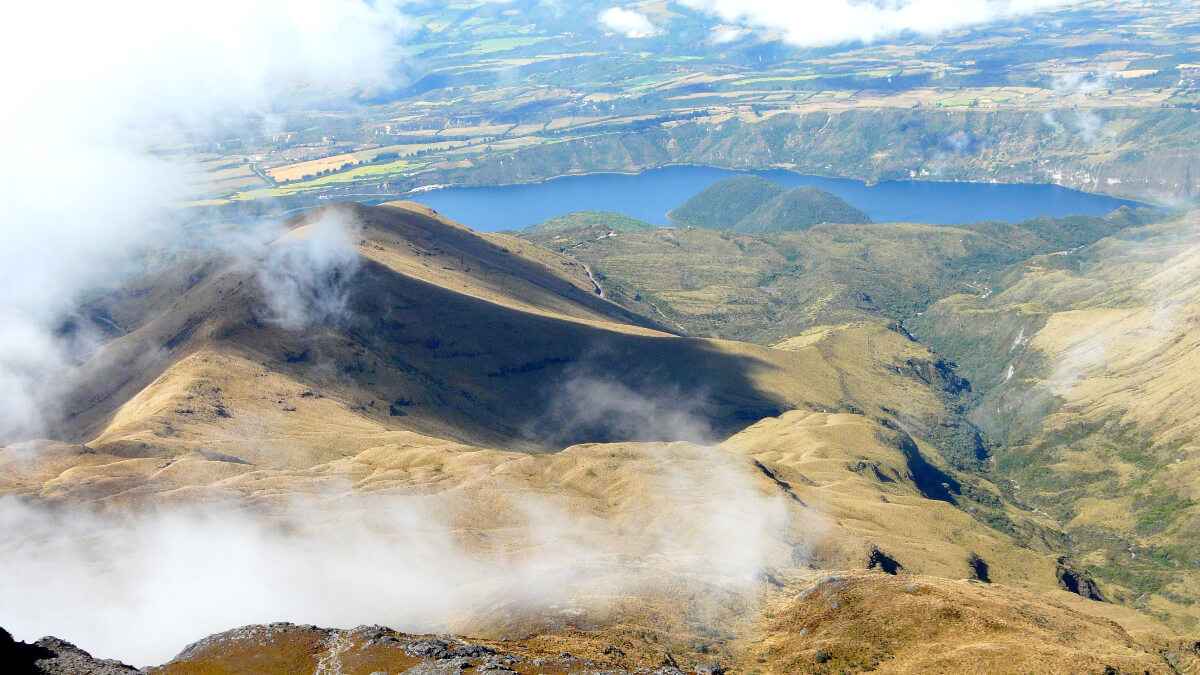 Blick auf Laguna Cuicocha vom Cotacachi Ecuador