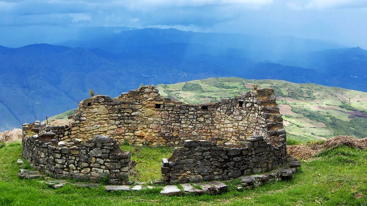 Inka Ruinen Peru kuelap fortress