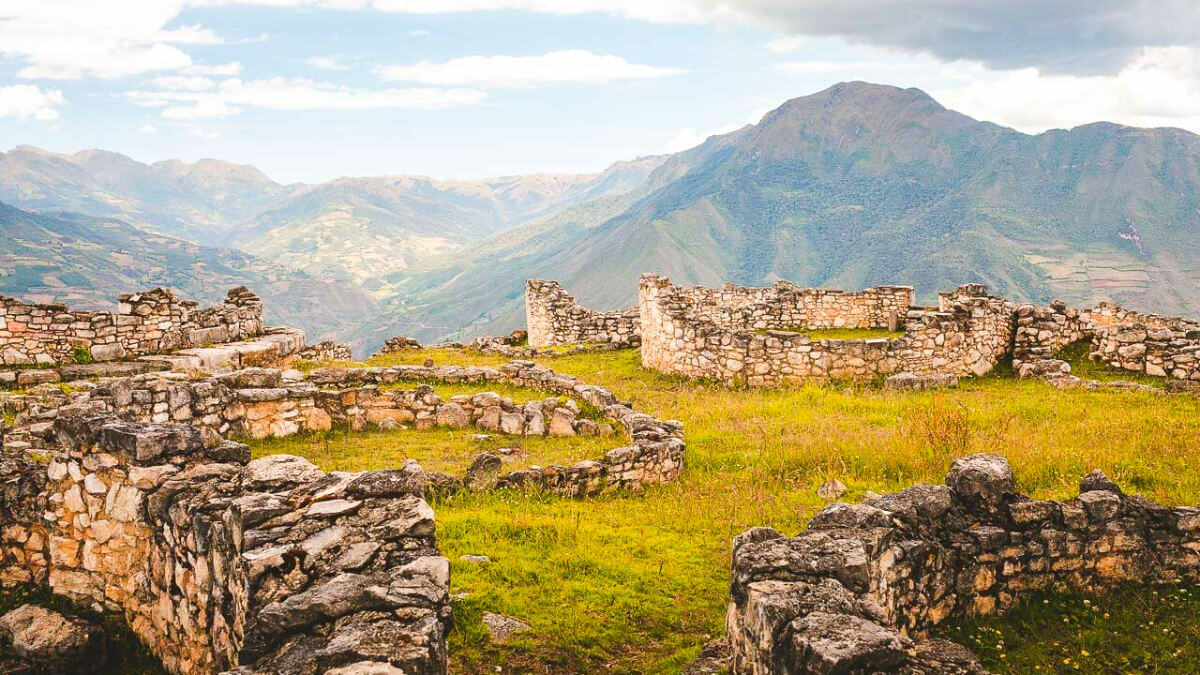 Inka Ruinen Peru kuelap peru travel guide