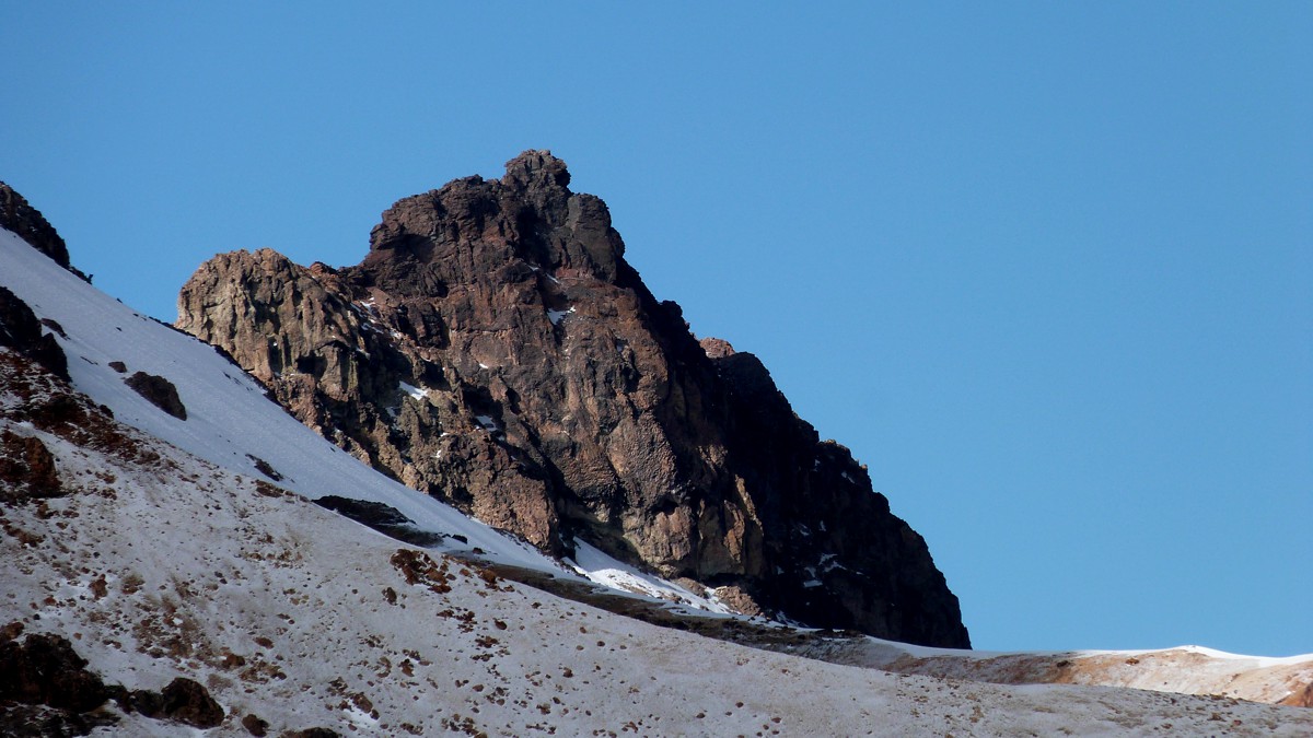 Trekking durch die Cordillera Blanca bis nach Chavin de Huantar. Von Arequipa aus Besteigung des 6000ers Hualca Hualca im Colca. 