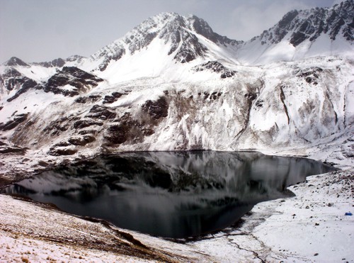 Laguna-Khiar-Khota-Cerro-Austria