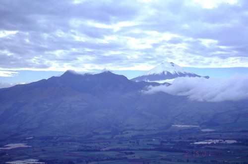 Ruminahui-und-Cotopaxi