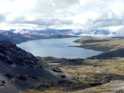 Laguna-Sibinacocha