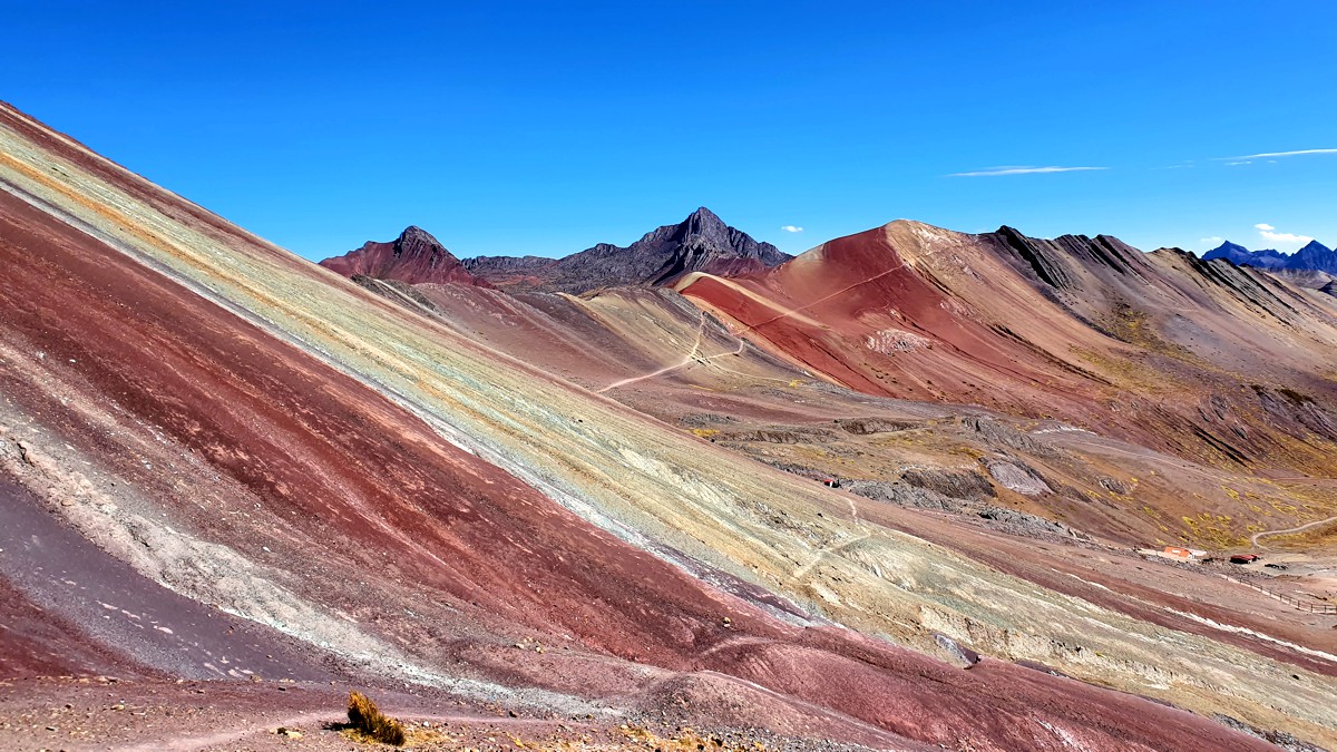 Die bunten Berge von Cosipata bei Cusco 1